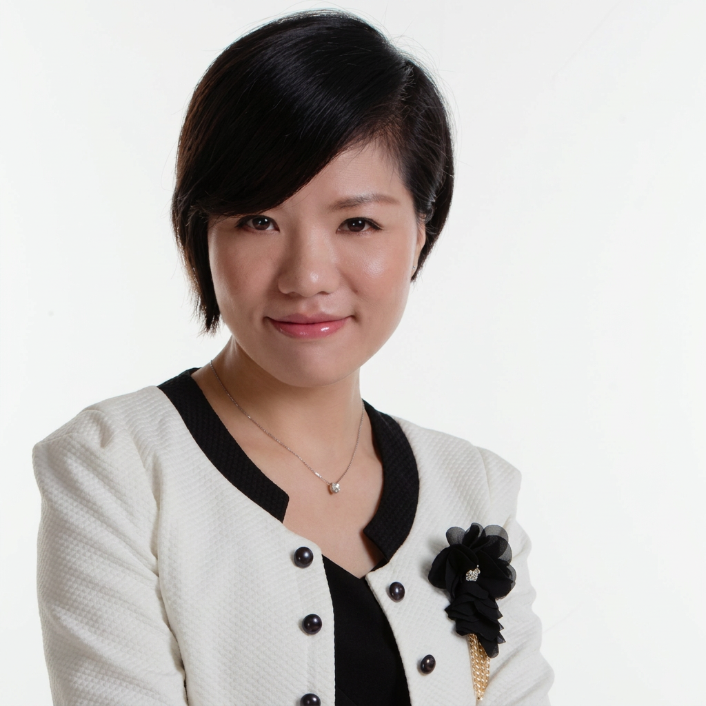 Angle, Founder & CEO of SalonChandeliers